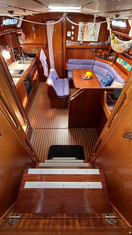 Bavaria 42