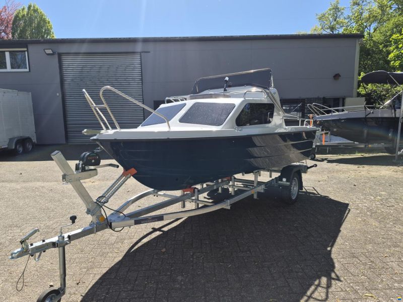Weserboats Kajütboot i450