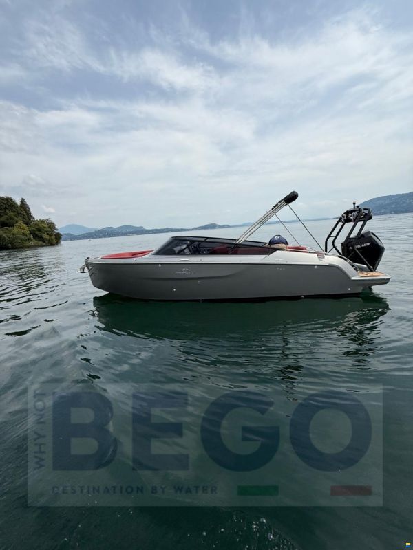 Cranchi E26 Rider