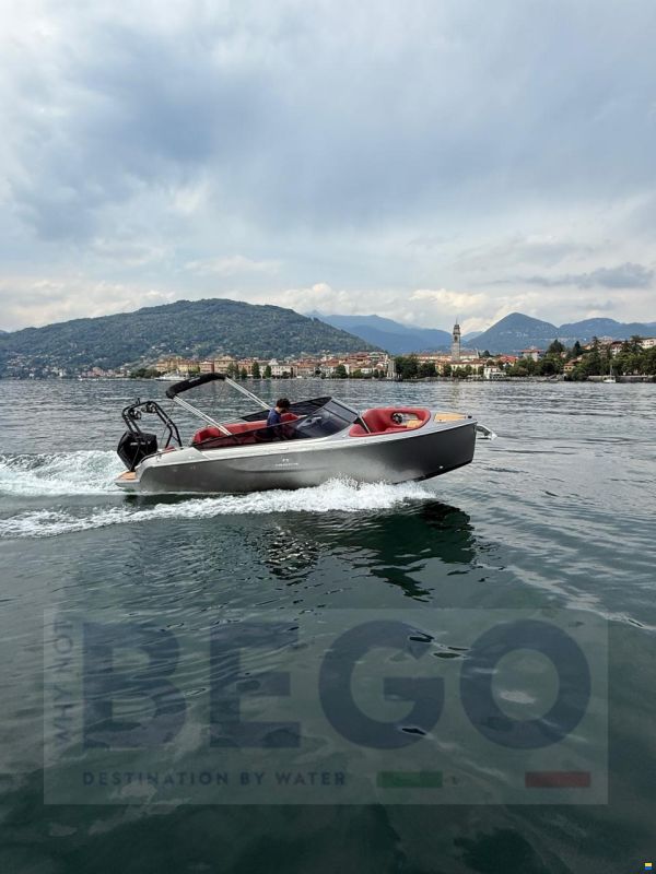 Cranchi E26 Rider