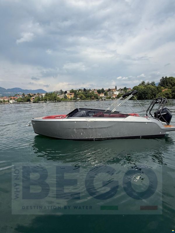 Cranchi E26 Rider