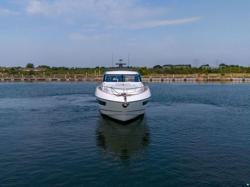 Sunseeker Predator 75