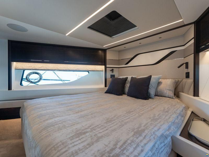 Sunseeker Predator 75
