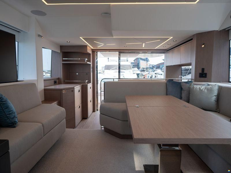 Sunseeker Manhattan 55