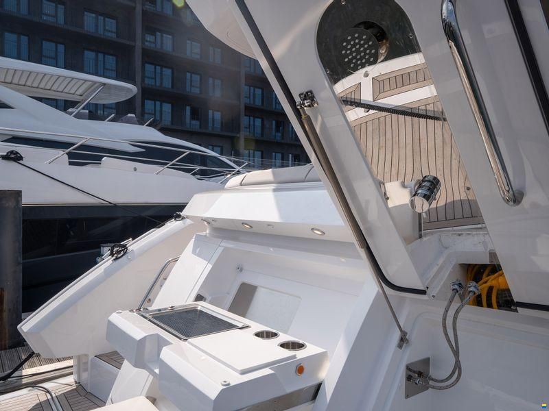 Sunseeker Manhattan 55