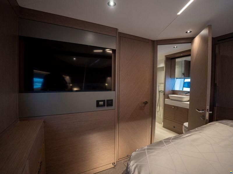 Sunseeker Manhattan 55
