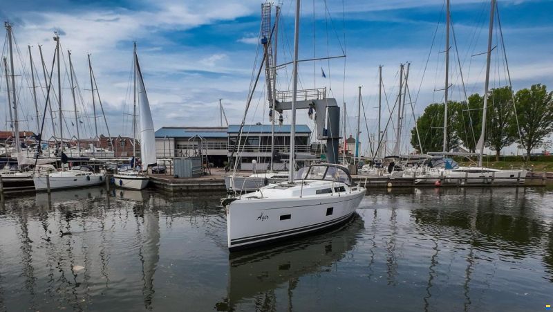 Hanse 388