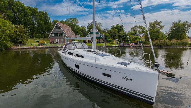 Hanse 388