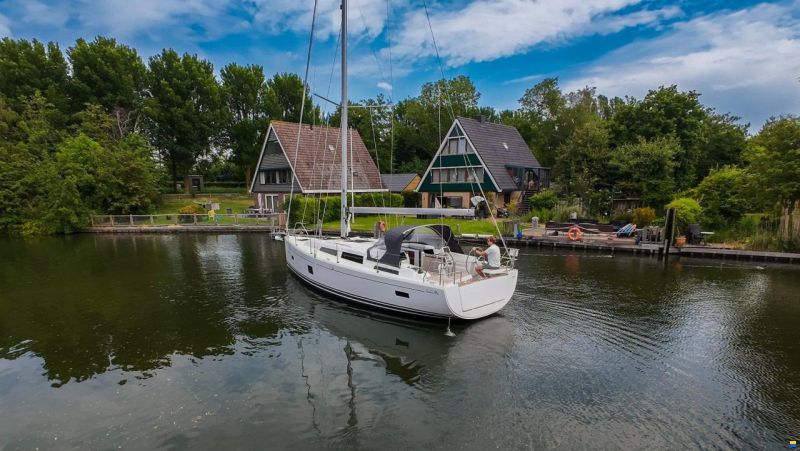 Hanse 388