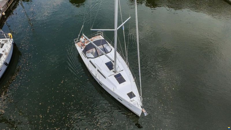 Hanse 388