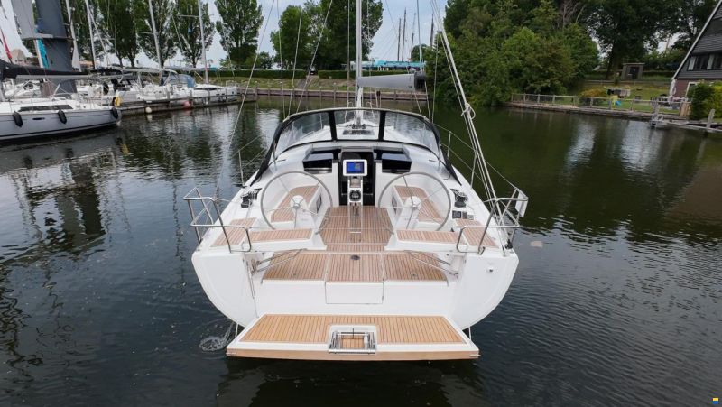Hanse 388