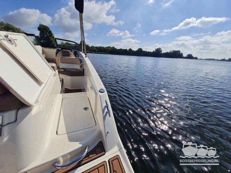 Bayliner VR6 Bowrider