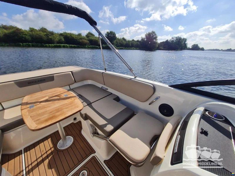 Bayliner VR6 Bowrider