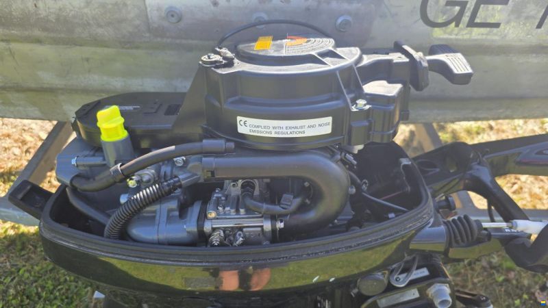 Suzuki DF15