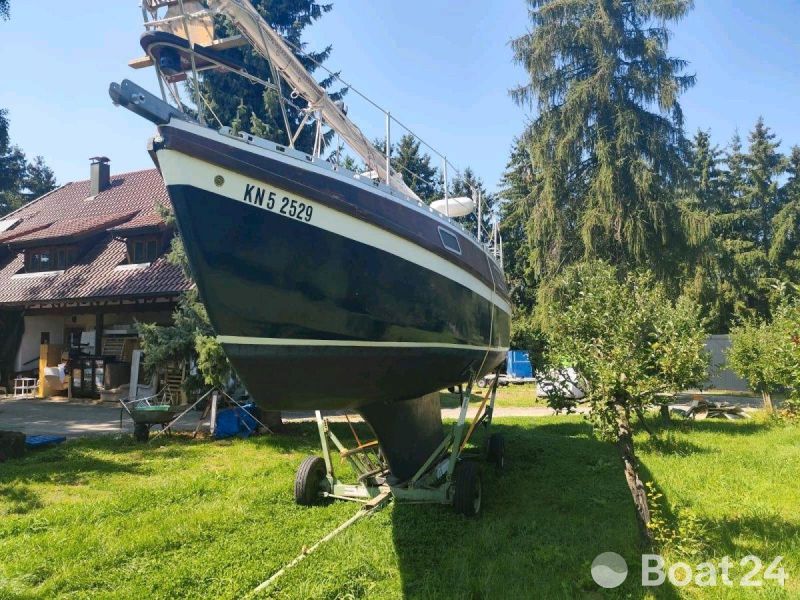 AL Custom Werftbau-Yacht