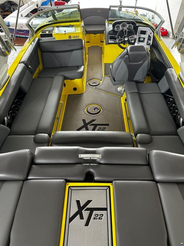 MasterCraft XT22