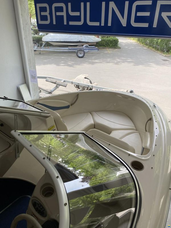 Bayliner 1950