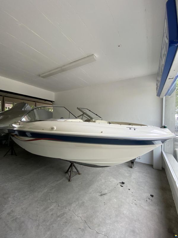 Bayliner 1950
