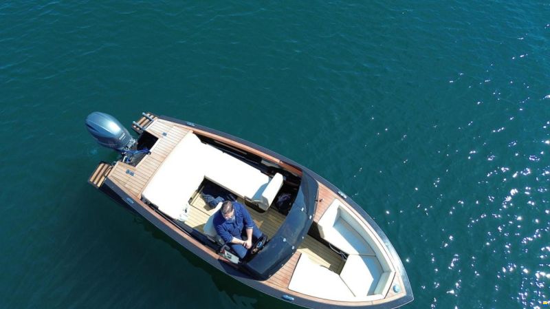 VTS Boats Flying Shark 5.7 Schwarz