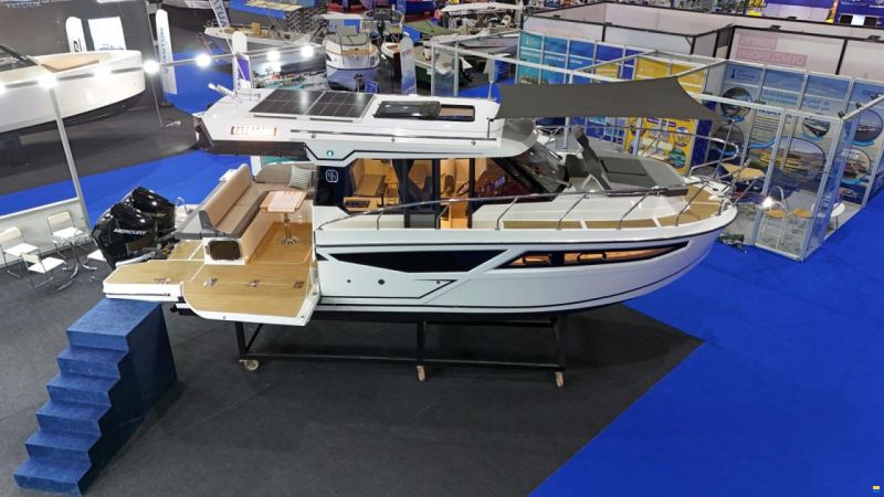 Avila Marine Catharsis 930