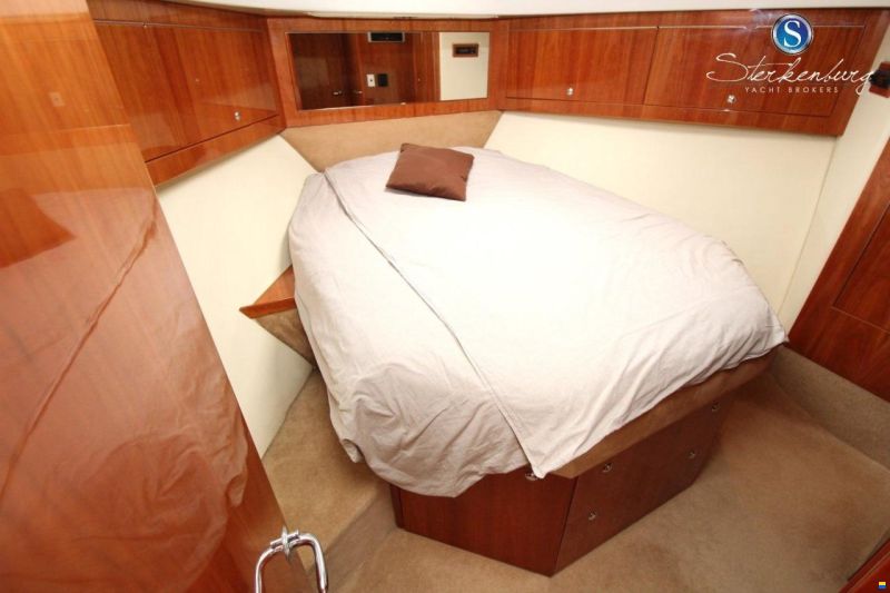 Riviera Rivièra 4700 Sport Yacht