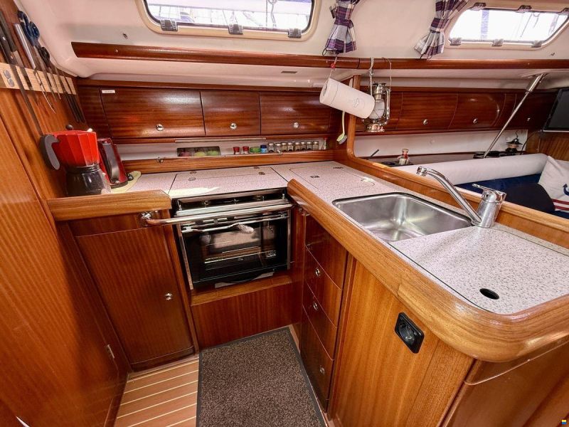 Bavaria 36