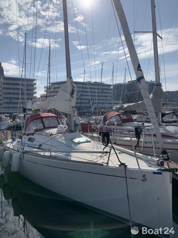 Beneteau First 27.7