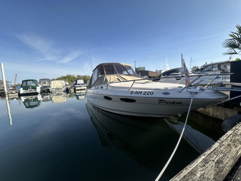 Sea Ray 220 Signature Select Overnighter