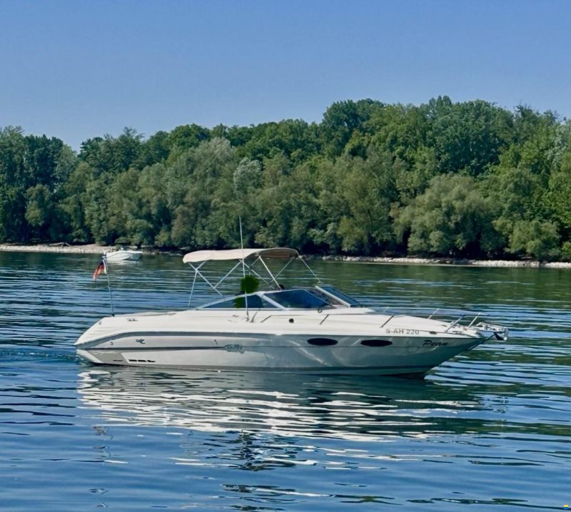 Sea Ray 220 Signature Select Overnighter