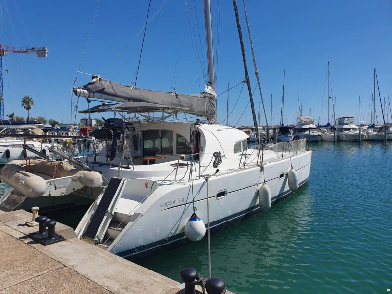 Lagoon 380