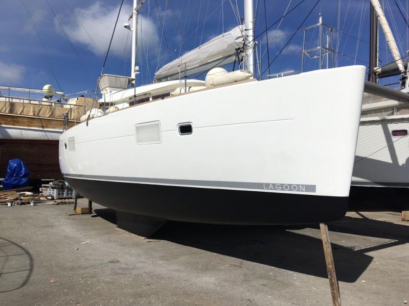 Lagoon 400