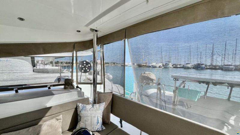 Lagoon 400