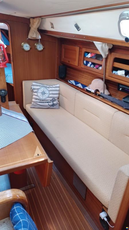 Bavaria 300
