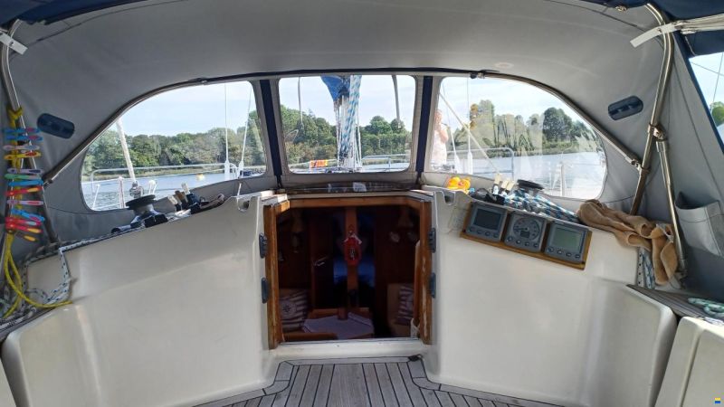 Bavaria 300