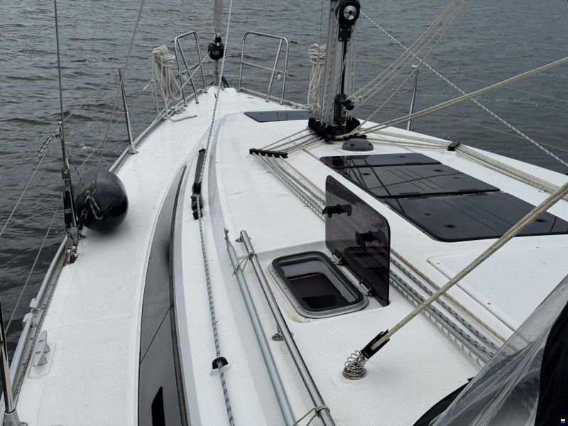 Bavaria Cruiser 37