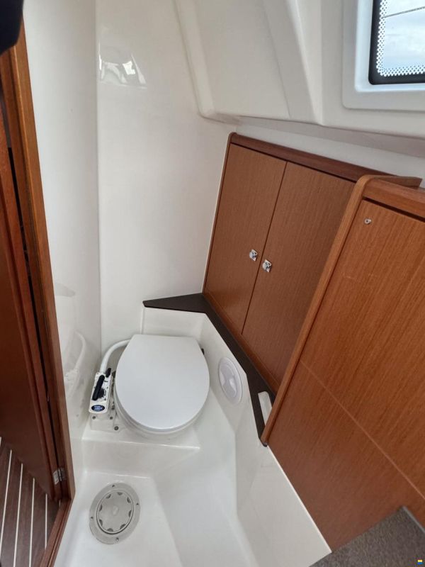 Bavaria Cruiser 37