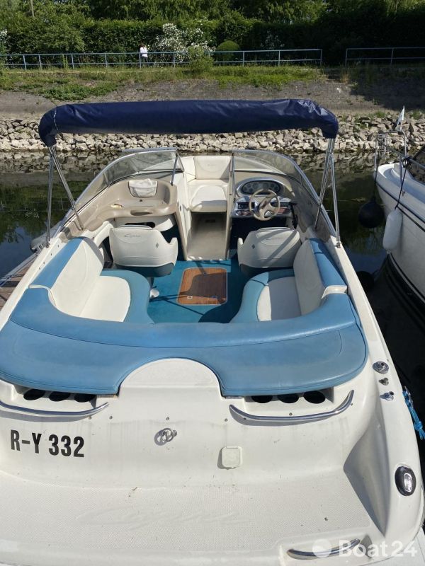 Bayliner 2350 Capri
