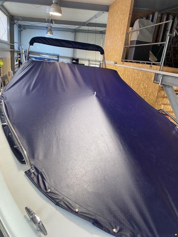 Bayliner 2350 Capri