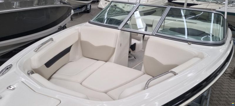 Chaparral 196 SSI Wide Tech