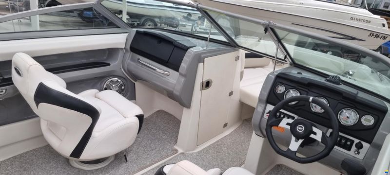 Chaparral 196 SSI Wide Tech