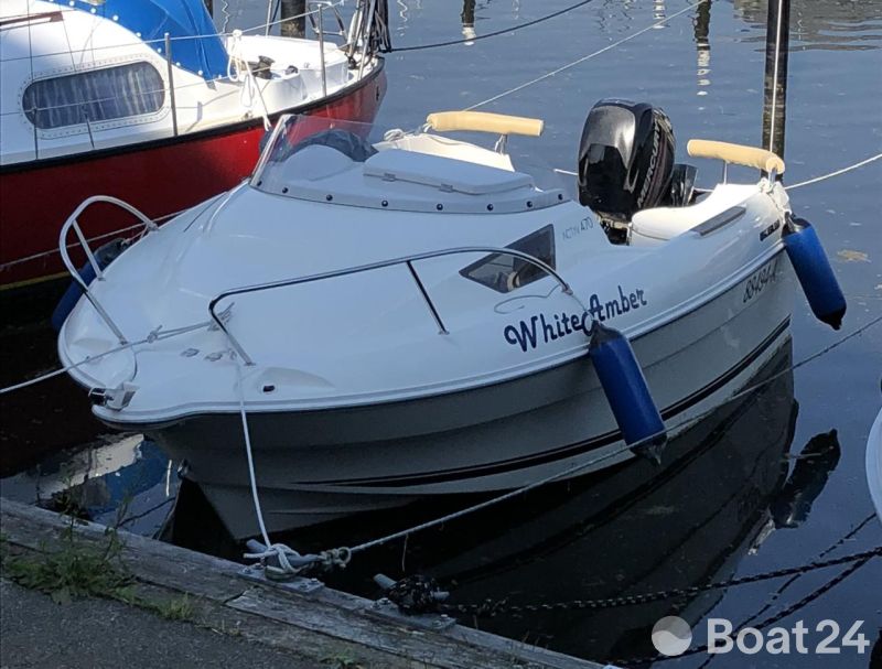 Quicksilver Activ 470 Cabin