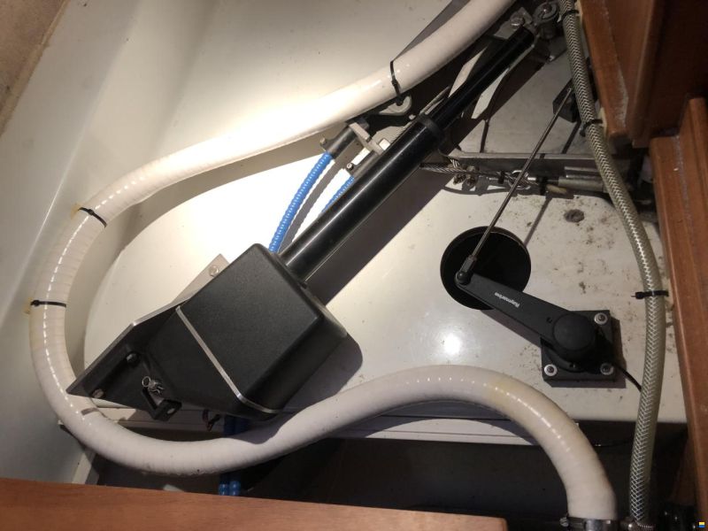 C-Yacht C-10.40 Mittelcockpit