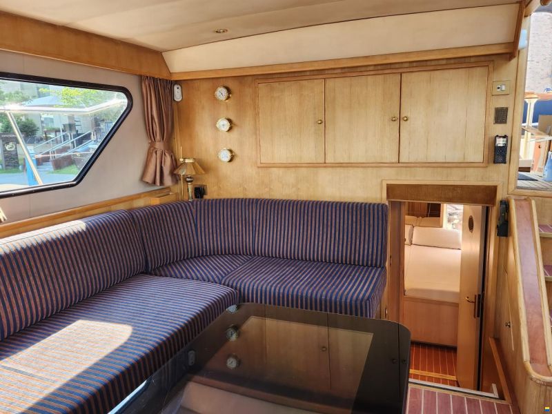 Van der Valk Vitesse 48
