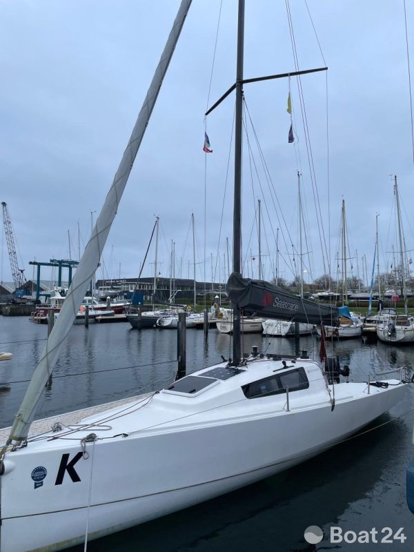 Seascape 24 / First 24 SE