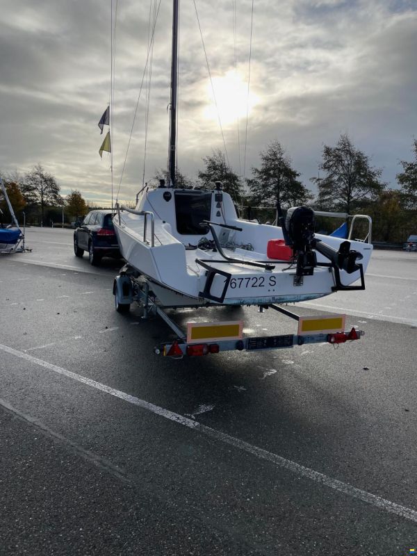 Seascape 24 / First 24 SE