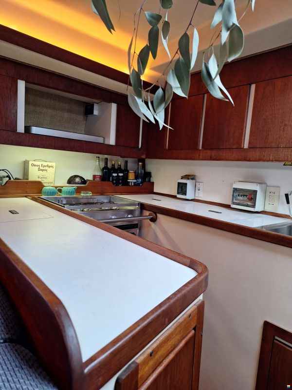 Catalina Morgan Classic 41