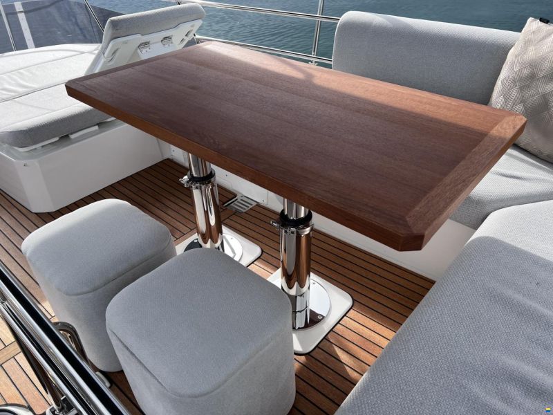 Prestige 420 Fly