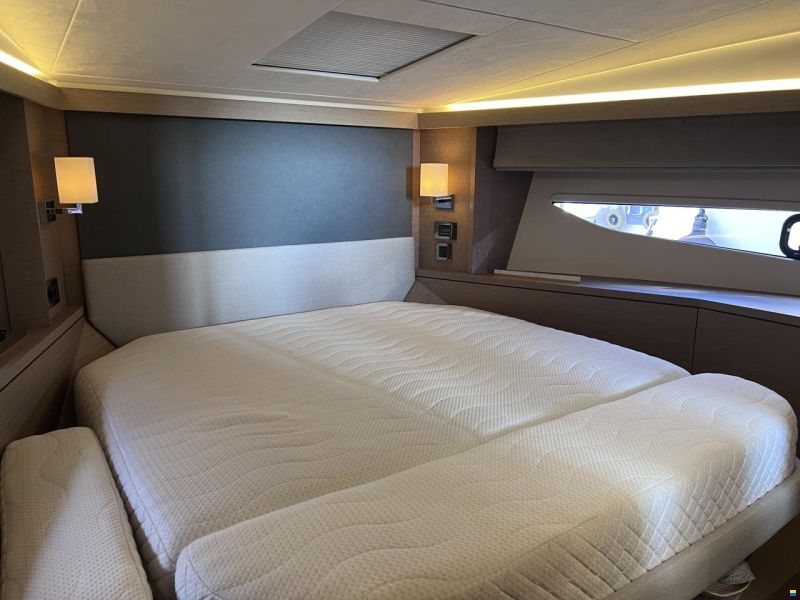 Prestige 420 Fly