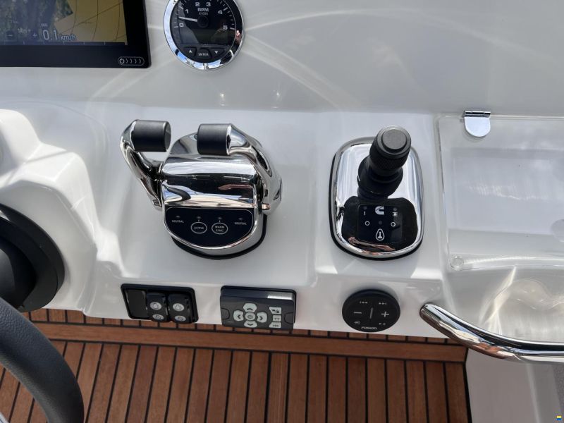 Prestige 420 Fly