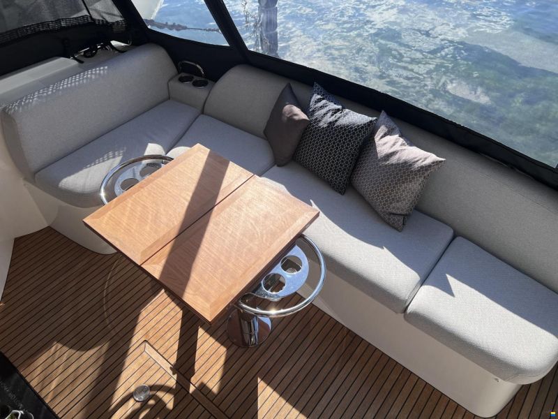 Prestige 420 Fly